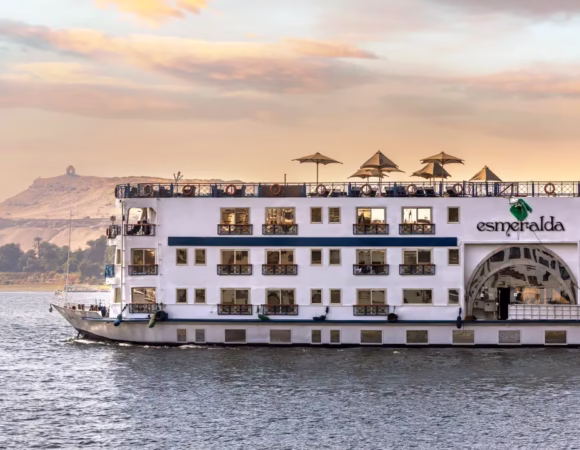 4-Days MS Esmeralda Deluxe Cruise from Aswan