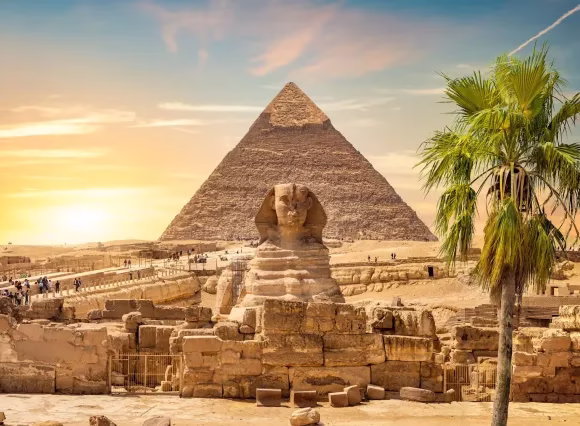 Day Trip to Giza Pyramids from Hurghada by Car