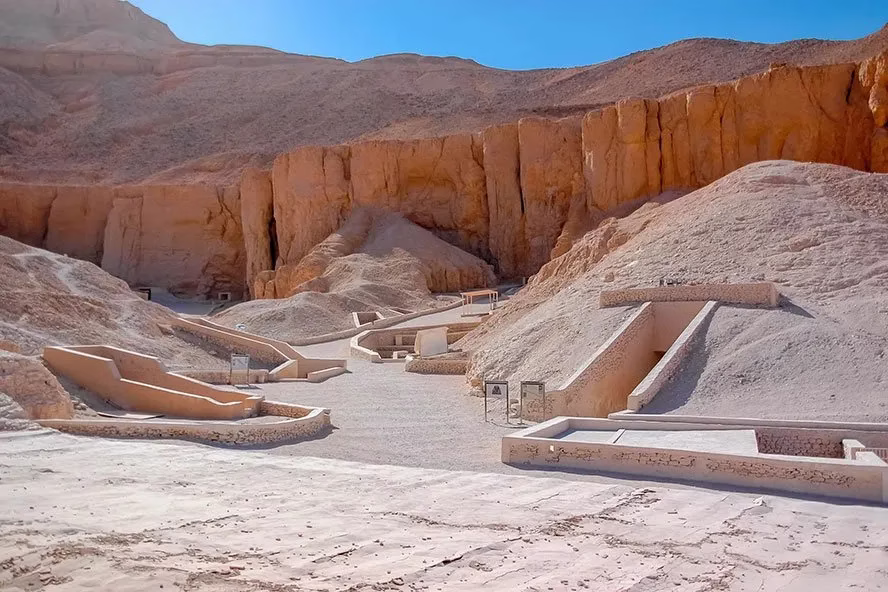 2 Days trip to Luxor & Abu Simbel from Hurghada