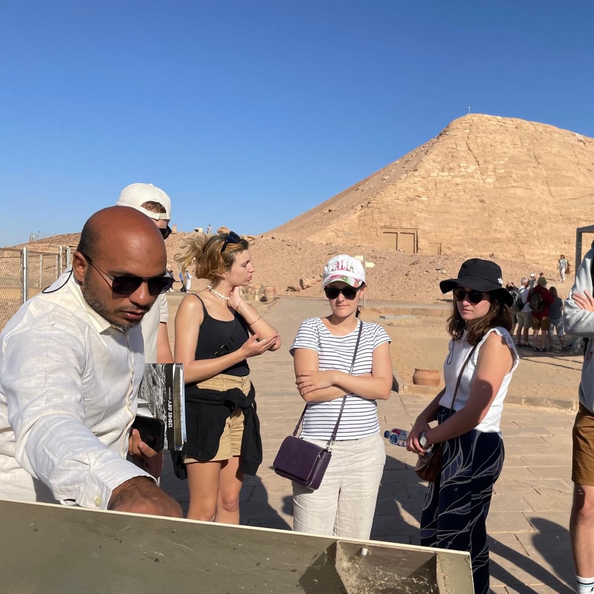 Licensed Egyptologist guide