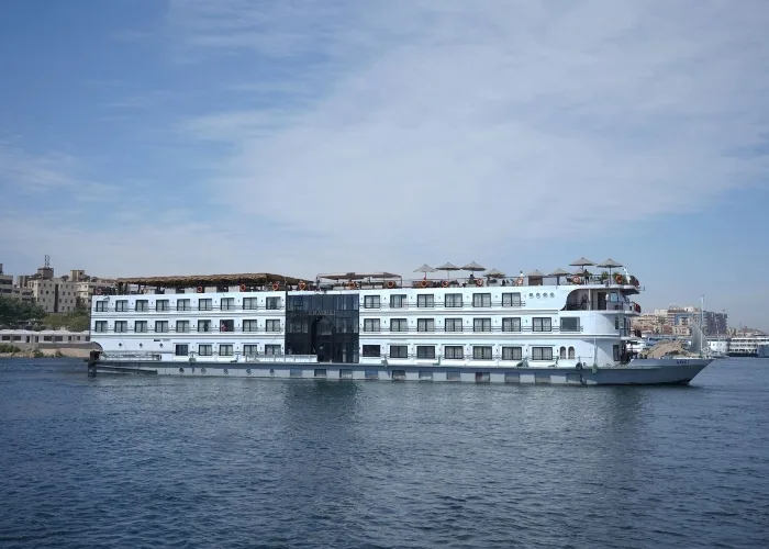 luxury Egypt Nile cruise package 5 stars price